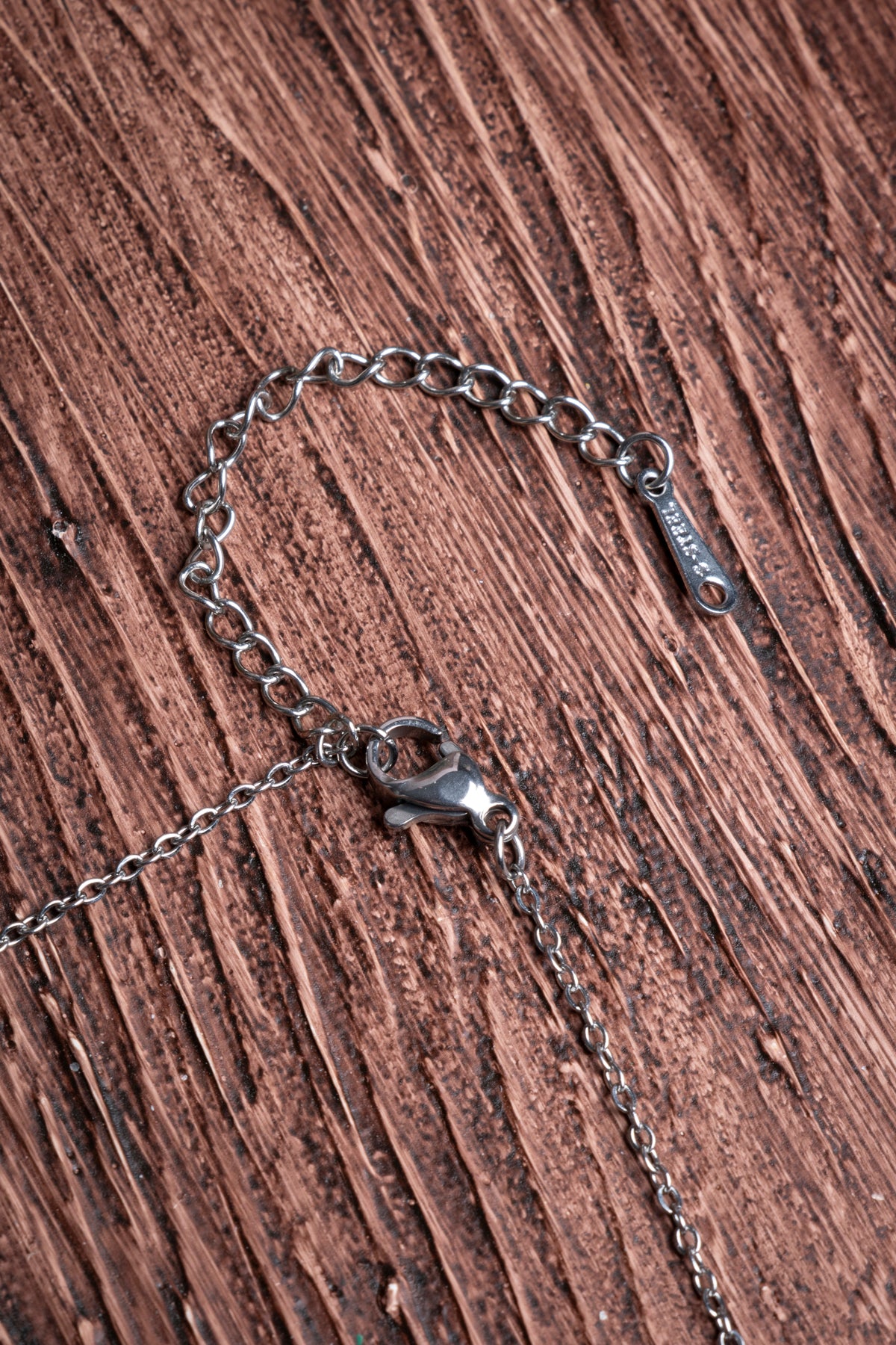 Image of Sertifikalı Pembe Kuvars Doğal Taş Esans Şişesi / Kolye