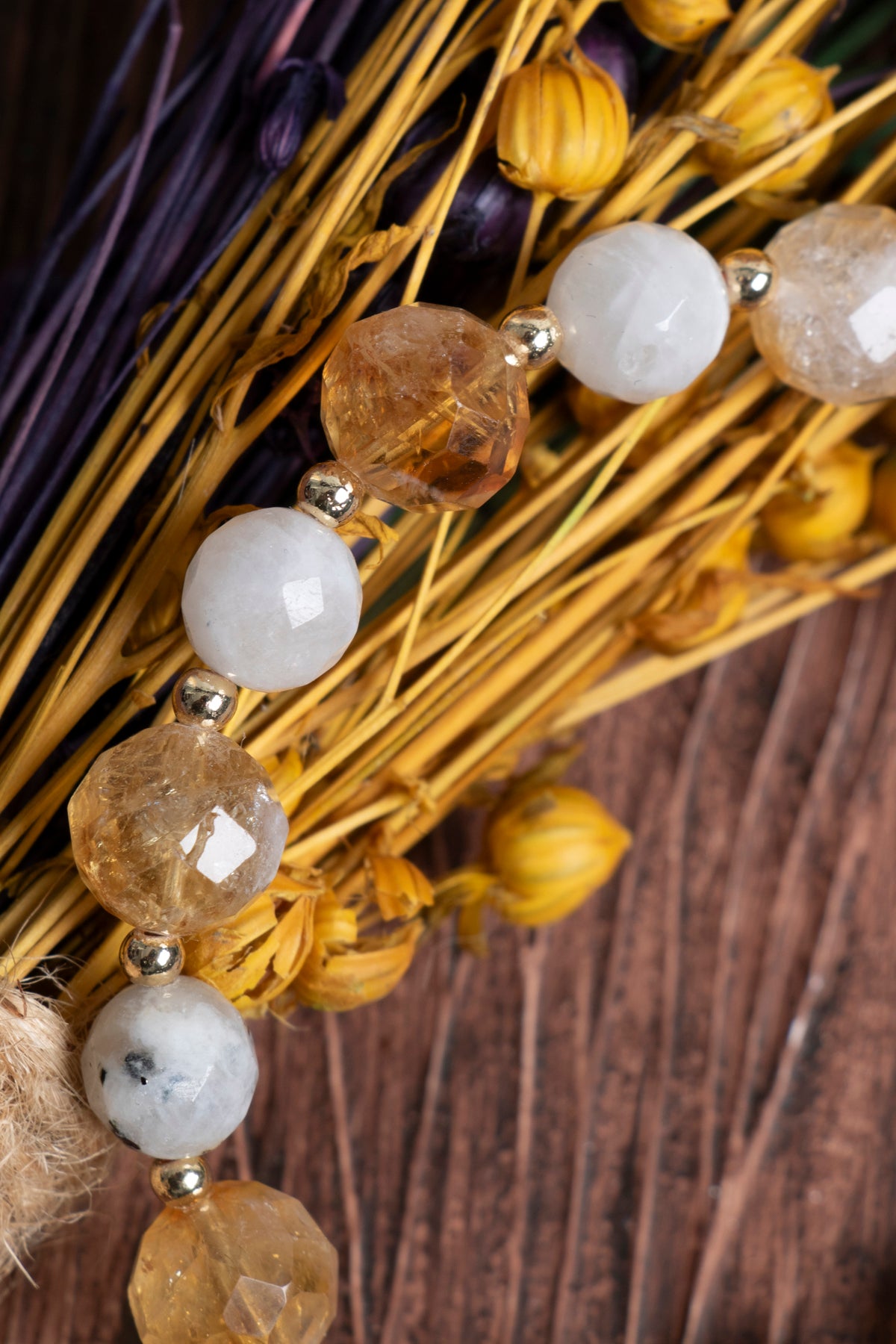 Image of Orijinal Sertifikalı Sitrin Fasetli (10 mm) Ay Taşı (8 mm) Doğal Taş Bileklik