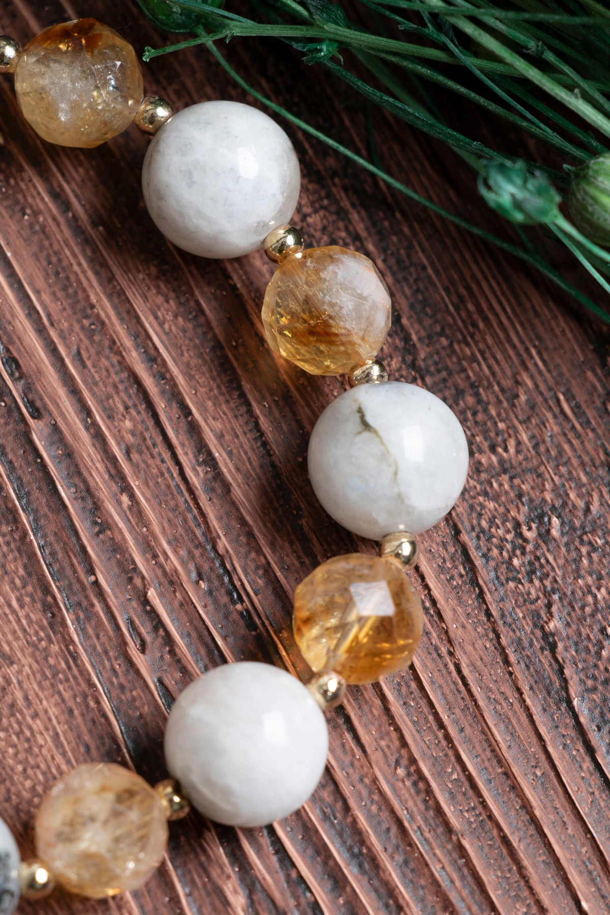 Image of Orijinal Sertifikalı Ay Taşı (10 mm) Sitrin Fasetli (8 mm) Doğal Taş Bileklik