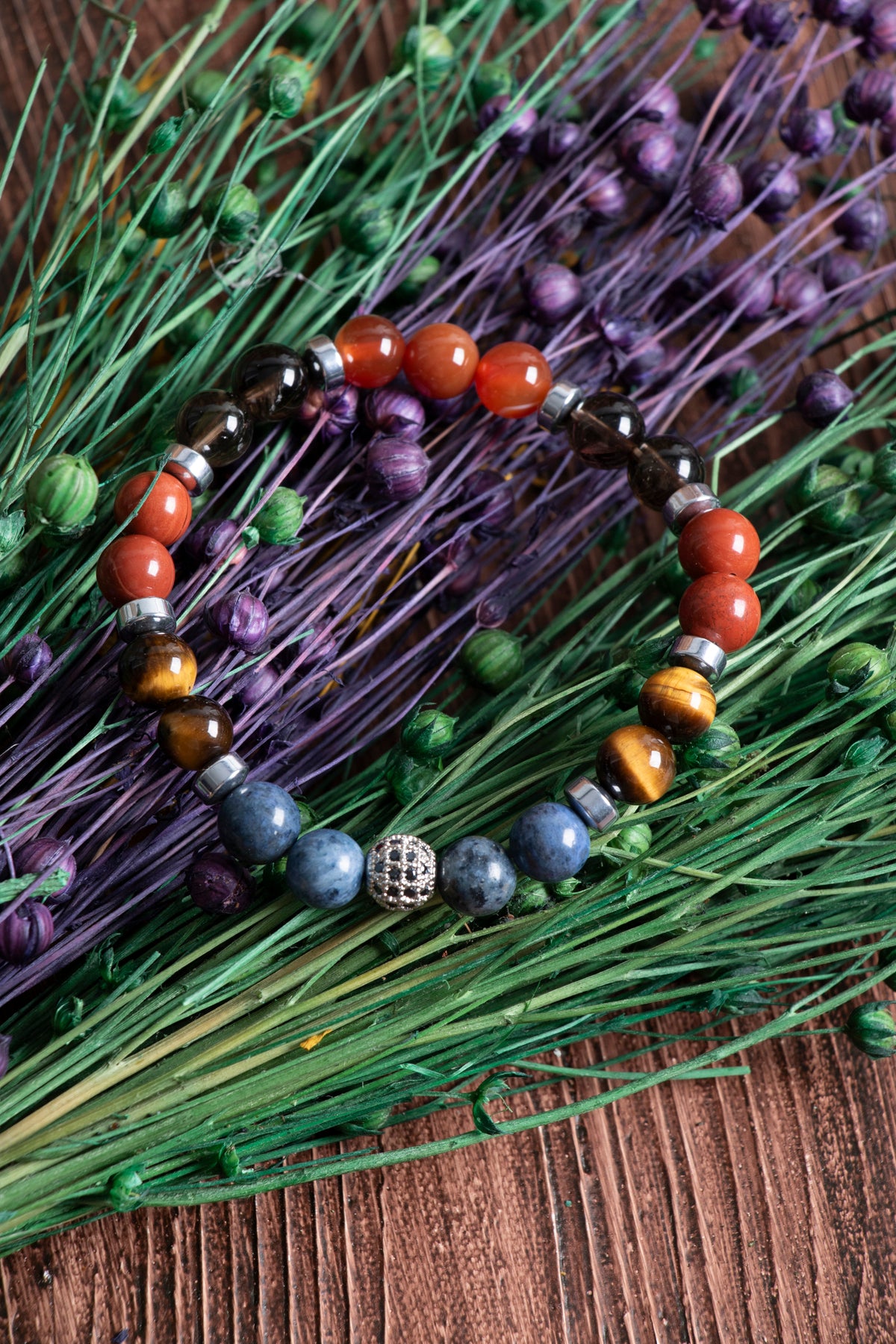 Image of Doğal Taş Oğlak Burcu Bileklik (Dumoriterite kaplan gözü jasper dumanlı kuvars kırmızı akik hematit)