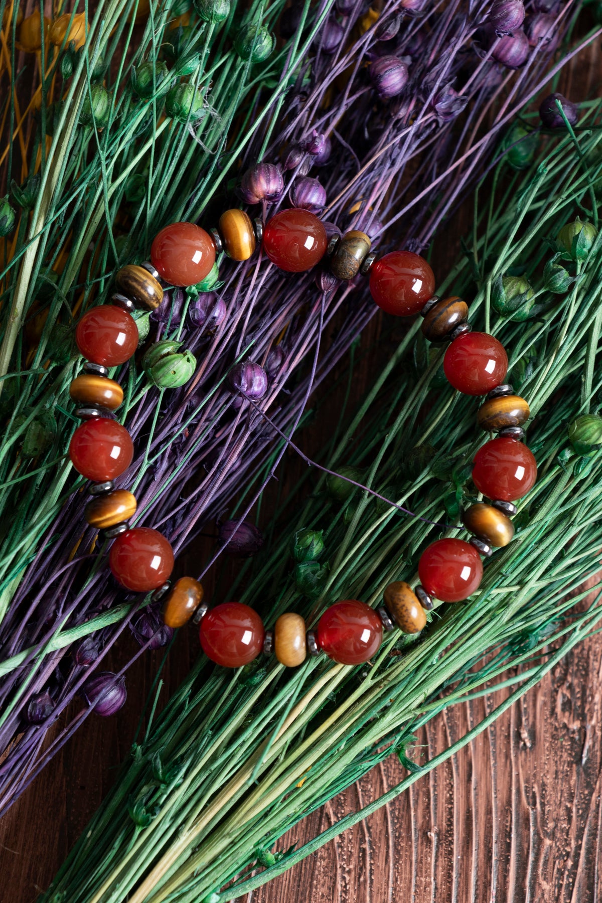 Image of Sertifikalı Kırmızı Akik Kaplan Gözü Doğal Taş Bileklik