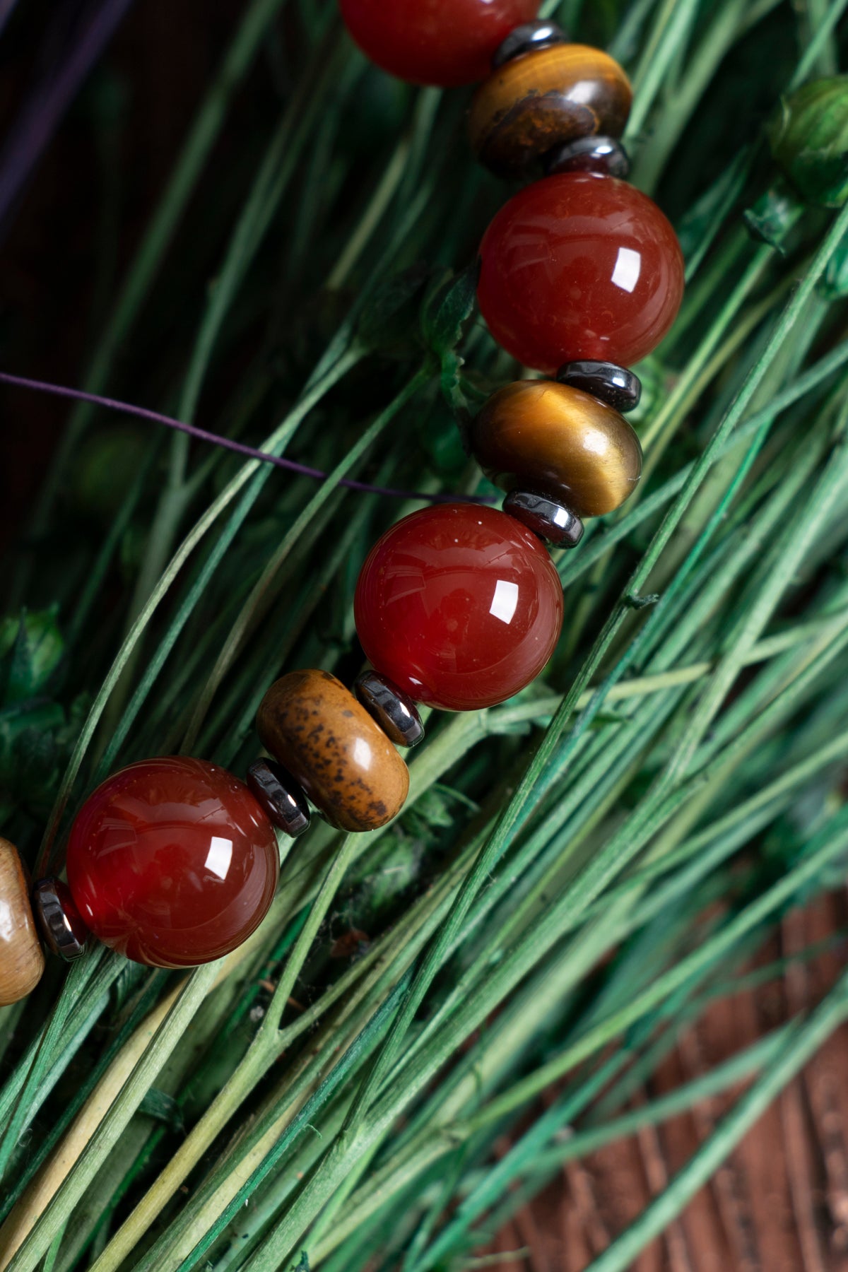 Image of Sertifikalı Kırmızı Akik Kaplan Gözü Doğal Taş Bileklik