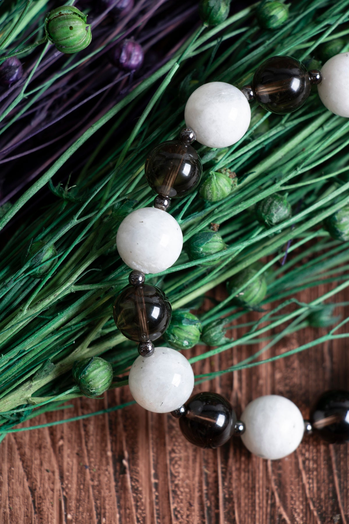 Image of Orijinal Sertifikalı Ay Taşı Dumanlı Kuvars Doğal Taş Bileklik