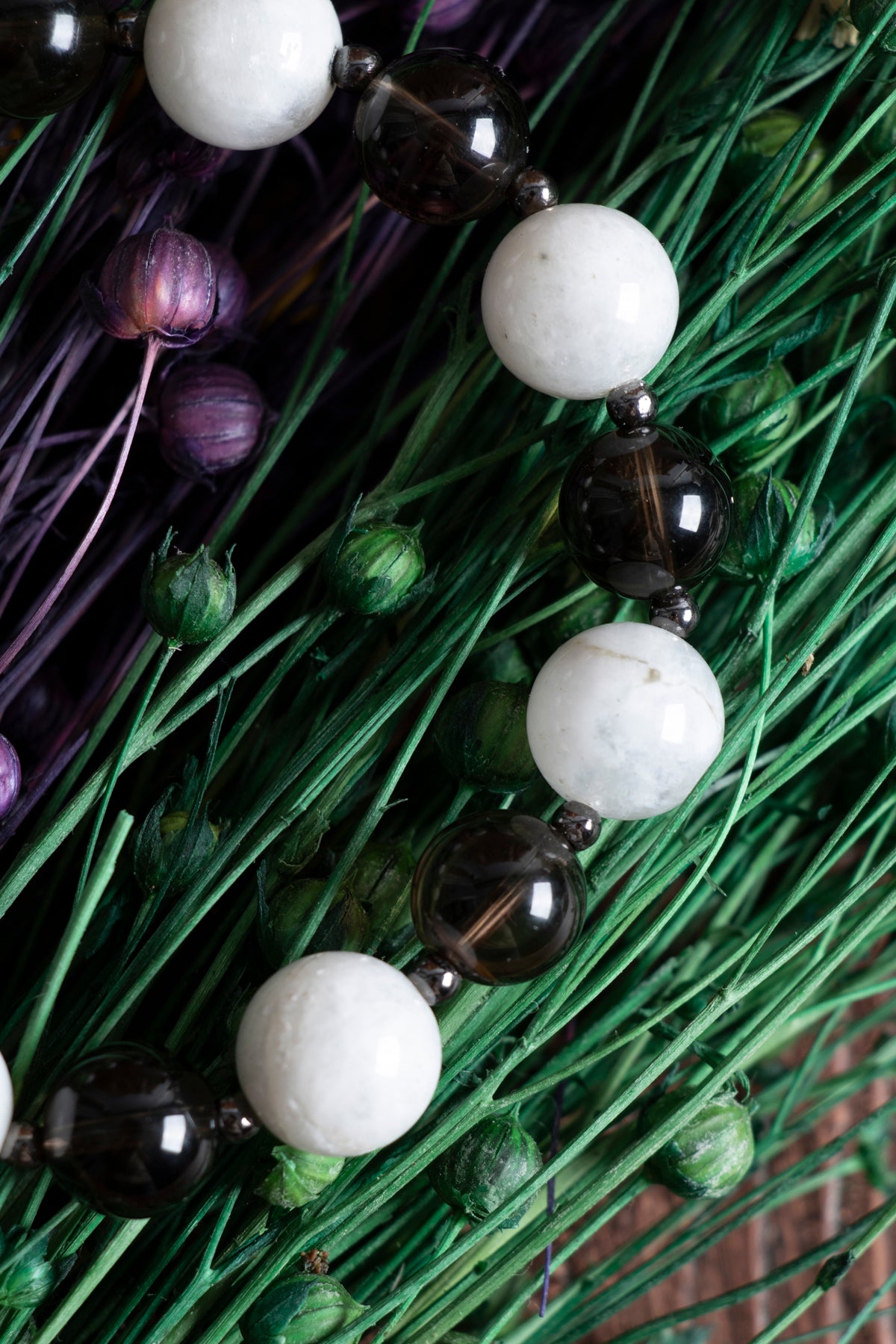 Image of Orijinal Sertifikalı Ay Taşı Dumanlı Kuvars Doğal Taş Bileklik