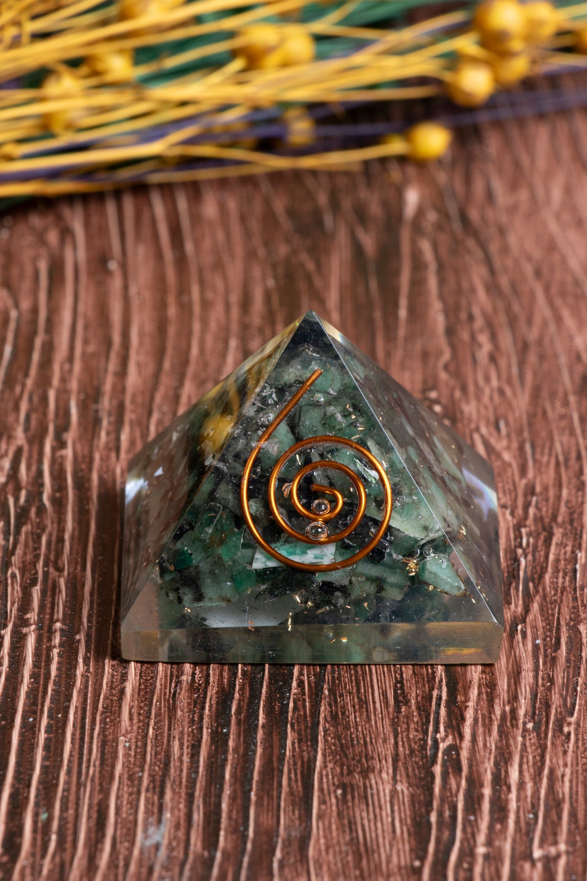 Image of Sertifikalı Zümrüt Doğal Taş Refah Piramidi S.K: 0009