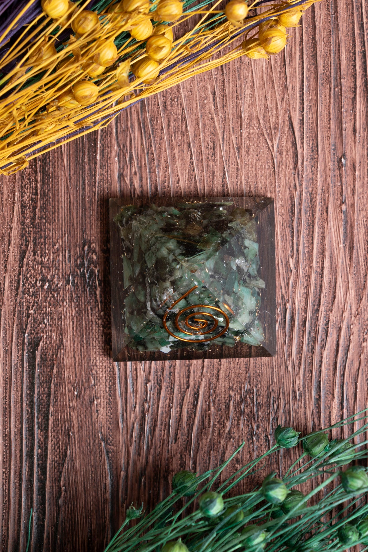 Image of Sertifikalı Zümrüt Doğal Taş Refah Piramidi S.K: 0009