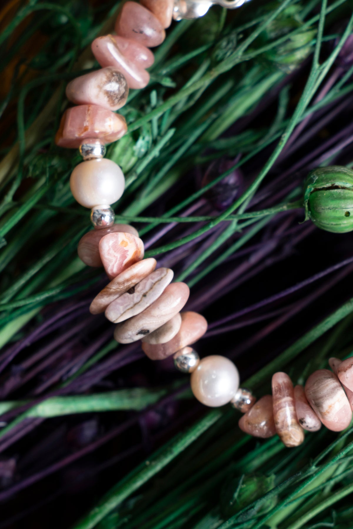 Image of Orijinal Sertifikalı Rodokrozit İnci Hematit Doğal Taş Gümüş Kapama Bileklik