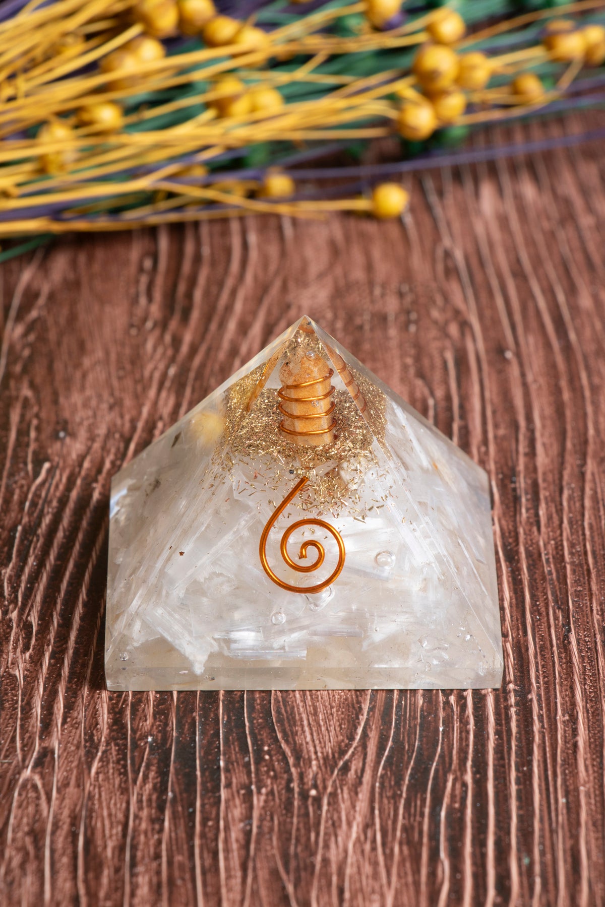 Image of Sertifikalı Selenit Doğal Taş Arınma Piramidi S.K: 0015