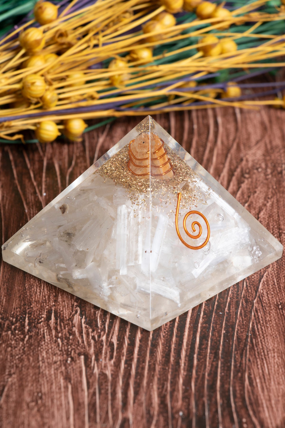 Image of Sertifikalı Selenit Doğal Taş Arınma Piramidi S.K: 0015