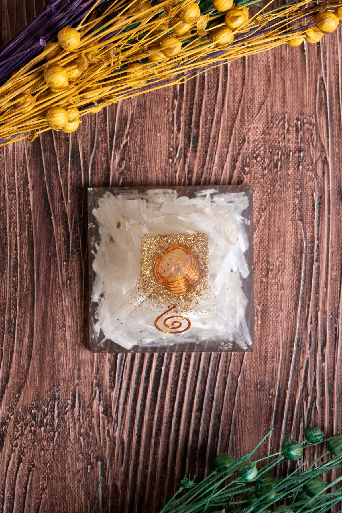 Image of Sertifikalı Selenit Doğal Taş Arınma Piramidi S.K: 0015