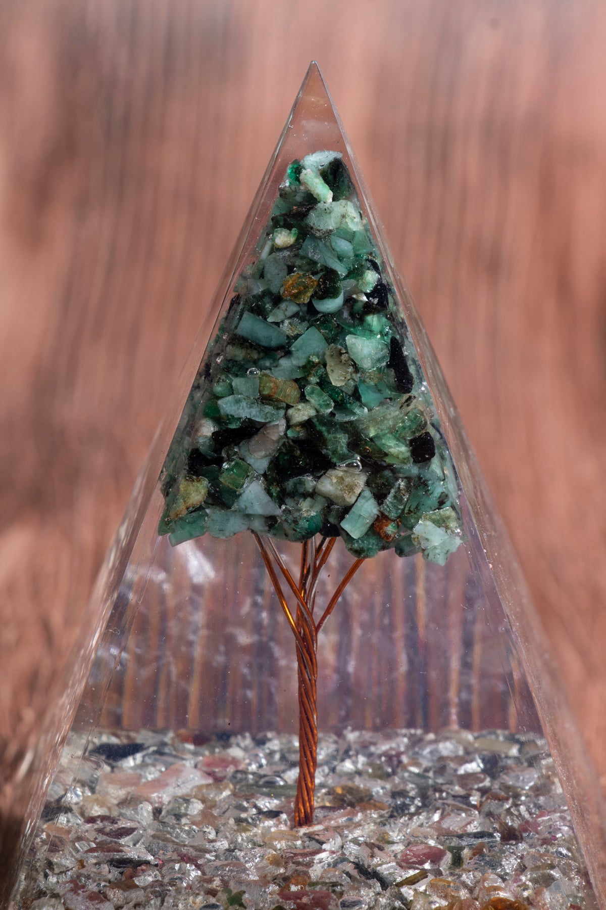 Image of Turmalin & Zümrüt Ağaçlı Piramit Büyüme & Koruma Piramidi S.K: 0035