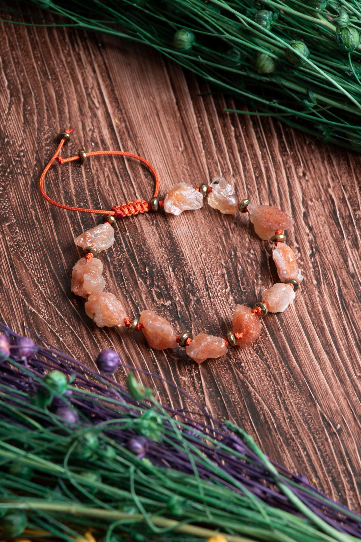 Image of Orijinal Sertifikalı Güneş Taşı Hematit Naturel Kesim Doğal Taş Makrome Bileklik