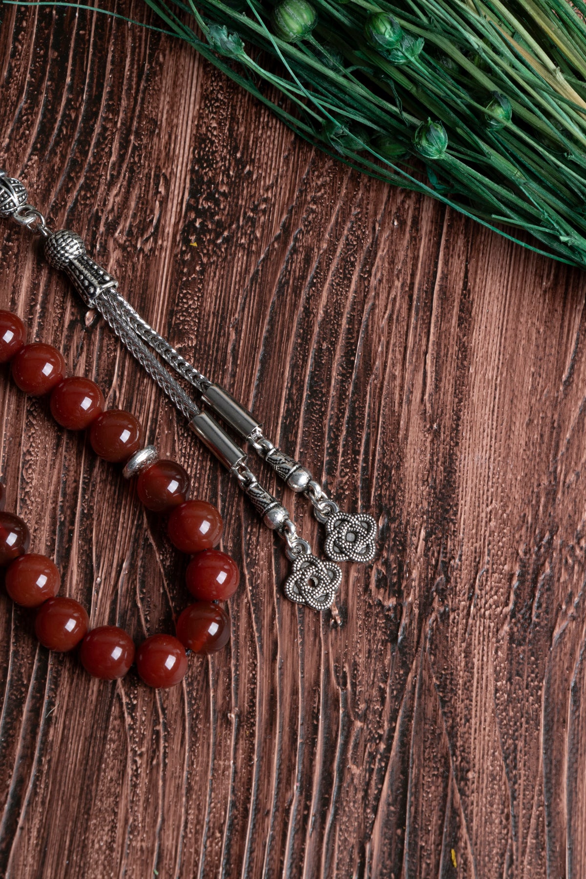 Image of Orijinal Sertifikalı Kırmızı Akik (8 mm) Doğal Taş Metal İmamiye Püskül Tespih