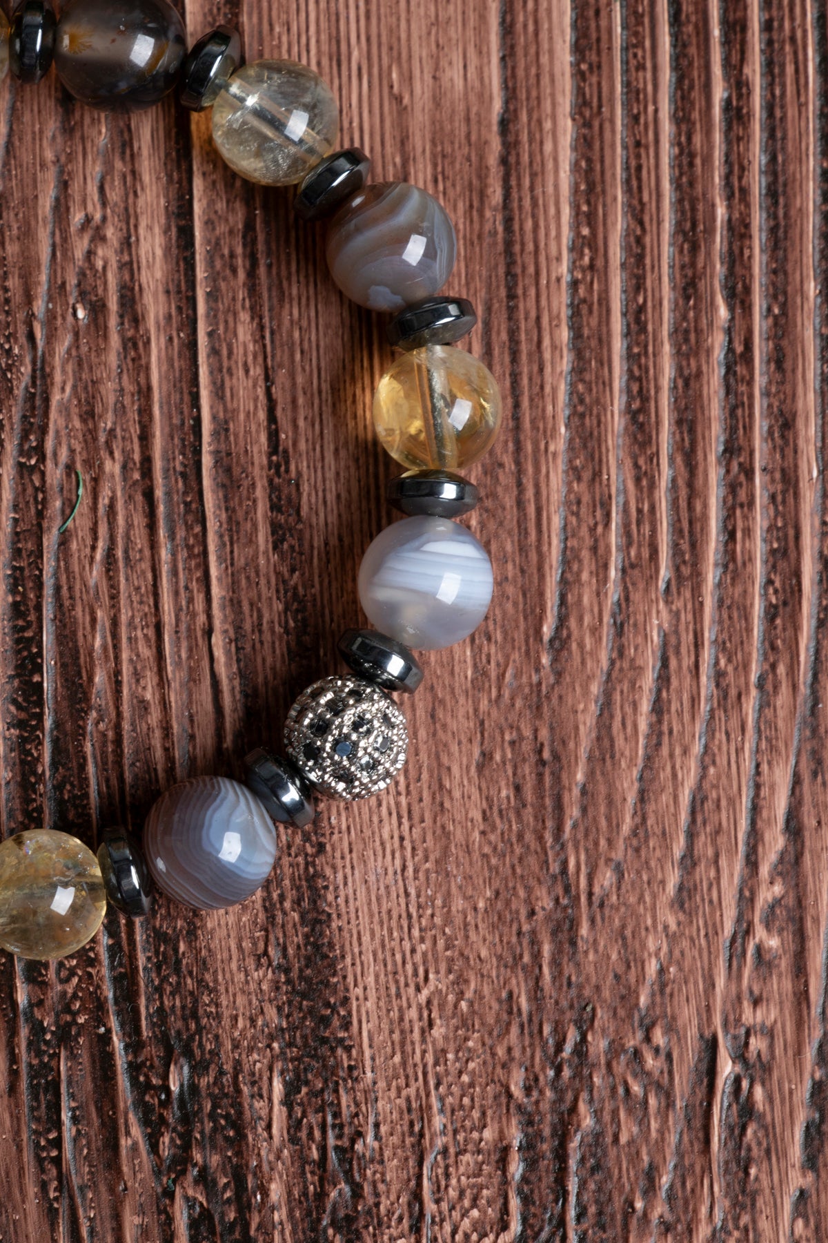 Image of Orijinal Sertifikalı Bostwana Akik Sitrin Hematit Doğal Taş Makrome Bileklik