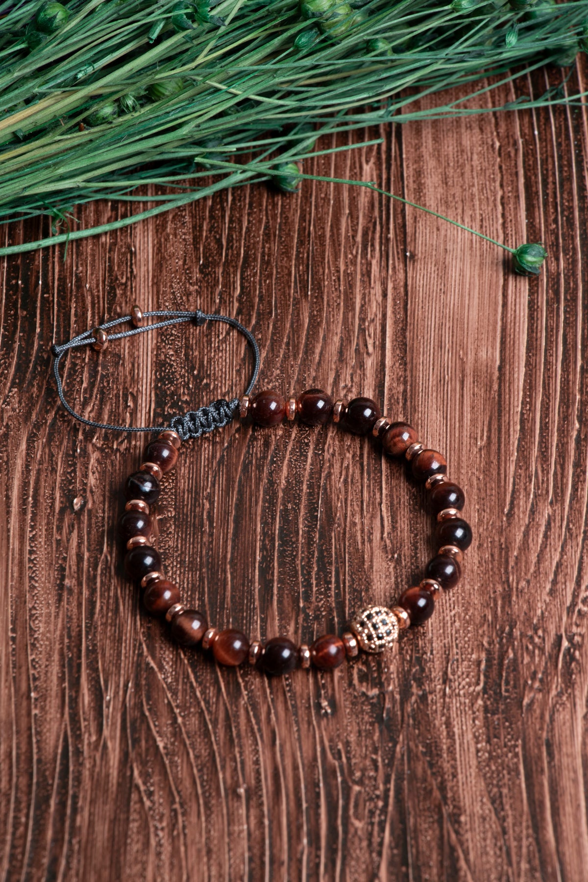 Image of Orijinal Sertifikalı Kaplan Gözü Hematit Doğal Taş Zirkon Aparatlı Makrome Bileklik