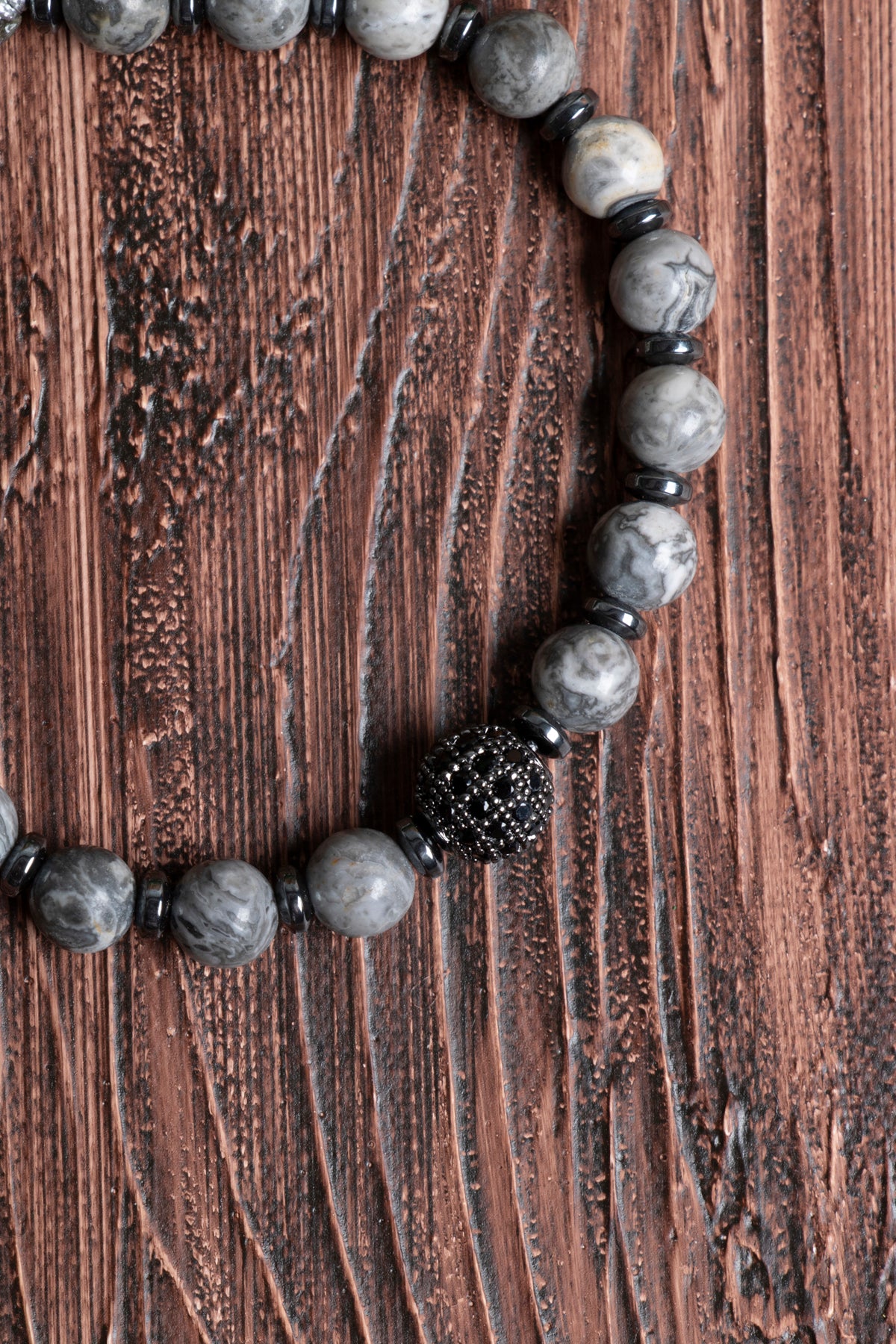 Image of Orijinal Sertifikalı Gri Jasper Doğal Taş Zirkon Aparatlı Makrome Bileklik