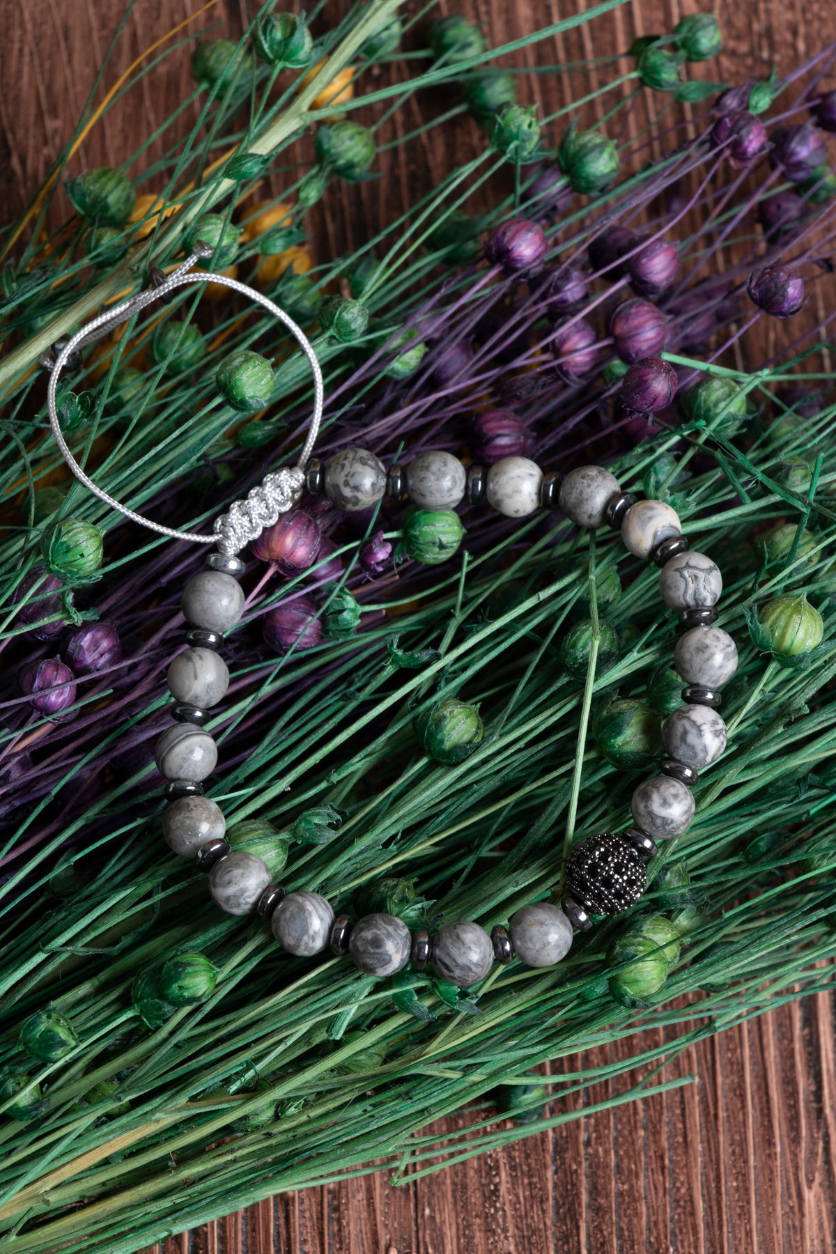 Image of Orijinal Sertifikalı Gri Jasper Doğal Taş Zirkon Aparatlı Makrome Bileklik