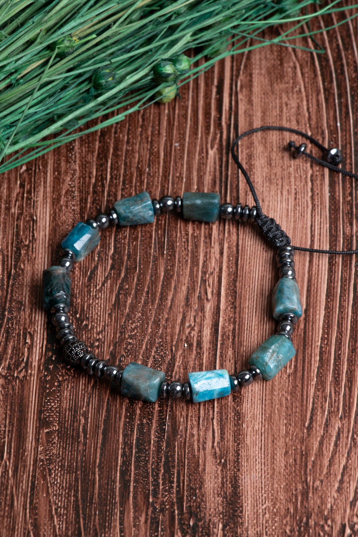 Image of Orijinal Sertifikalı Apatit Hematit Doğal Taş Makrome Bileklik