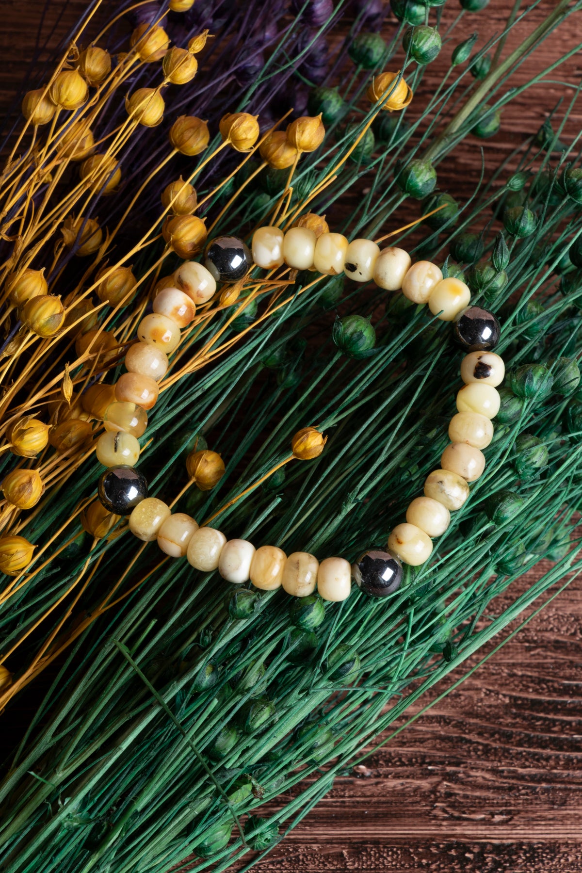 Image of Sertifikalı Hematit ve Kehribar Doğal Taş Bileklik