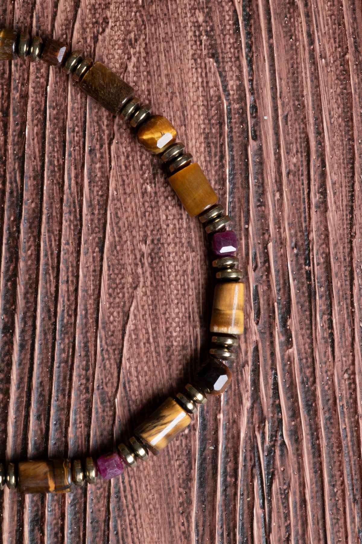 Image of Sertifikalı Kaplan Gözü - Yakut - Hematit Doğal Taş Kızıl Kalkan Bileklik