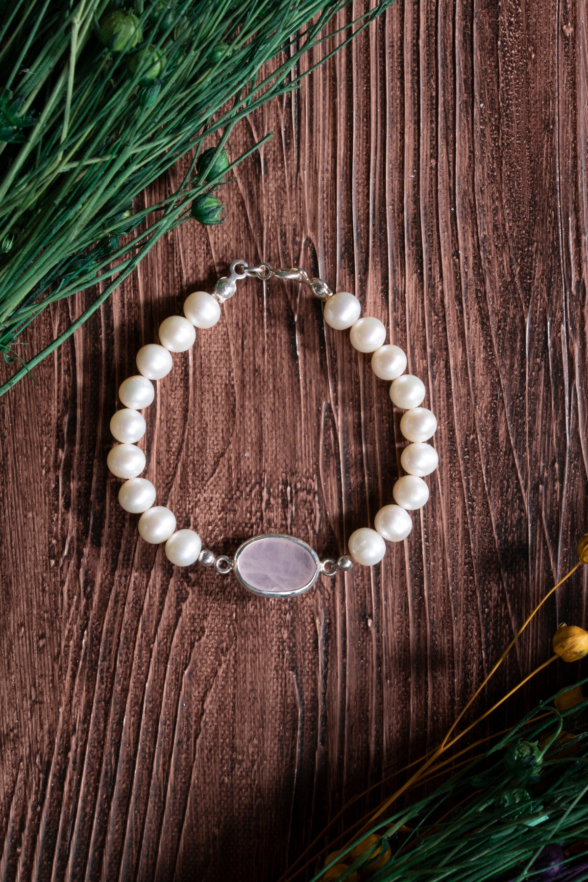 Image of Sertifikalı Pembe Kuvars ve İnci Gümüş Aparatlı Doğal Taş Bileklik