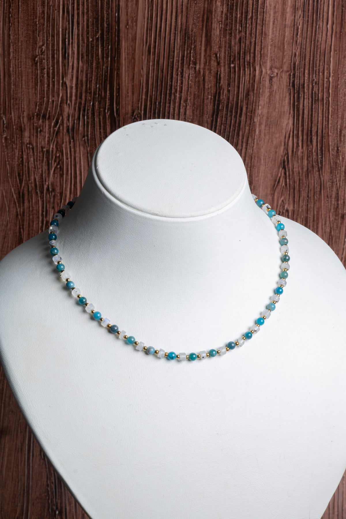 Image of Sertifikalı Ay Taşı, Apatit Doğal Taş Mistik İlham Kolyesi